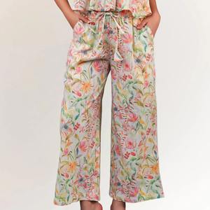 Ensemble coordonné en lin et coton à fleurs pour femme, qualité excellente, doux et confortable, tenue deux pièces, tissu disponible à la vente - Product Image 2