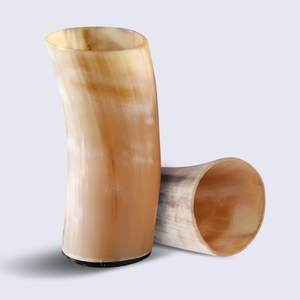 Jarra de Cuerno Vikinga de Material Orgánico Pulido de Alta Calidad con Borde de Latón para Beber Cerveza o Agua - Precio Bajo - Product Image 4