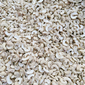 Factory Price Split Cashews SANTIGO Kaju Badam Low MOQ Broken Cashew <b>Nuts</b> <b>Kernels</b> - Product Image 1