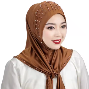 ฮิญาบผ้าซาตินสีน้ำตาลประดับด้วยคริสตัลสำหรับผู้หญิงสวมใส่ในชีวิตประจำวัน - Product Image 1