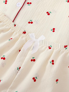 Combinaisons de nuit décontractées pour femmes, respirantes, durables, coupe ajustée, avec imprimé, disponibles en différentes couleurs et tailles. Vêtements de nuit pour femmes. - Product Image 3