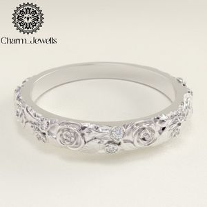 Anillo de Compromiso de Plata Chapado en Oro de 18K con Moissanita y Engaste de Puntas, Estilo Clásico para Mujer - Product Image 3