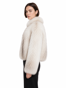 Veste de luxe pour femme en fausse fourrure ivoire avec col montant en peluche – Manteau d'hiver en fausse fourrure douce de qualité supérieure, élégant et inspiré des créateurs - Product Image 3