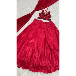 Lehenga Choli de créateur pour occasions spéciales avec un magnifique dupatta en polyester - Product Image 5