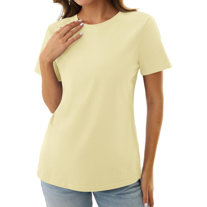 Camiseta Radiant para Mujer, Tejido Air Weave, Tallas Grandes, Tacto Suave, Ajuste Delicado, Ligera, Estampado Fluido, Sensación Fresca, Comodidad Diaria, Estilo Moderno - Product Image 1