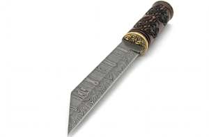 Couteau utilitaire de style japonais en acier Damas artisanal, manche en bois sculpté, étui en cuir - Product Image 1