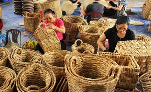 ตะกร้าใส่ดอกไม้หญ้าทะเลสานด้วยมือของขวัญแบบเรียบง่ายสำหรับผู้หญิงของตกแต่งบ้านและตะกร้าจัดดอกไม้ - Product Image 6