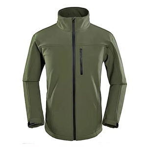 Chaqueta Softshell Verde Moderna, Ligera, para Senderismo y Viajes, con Logotipo Personalizado OEM, Resistente al Agua, Diseño Moderno para Hombre - Product Image 1