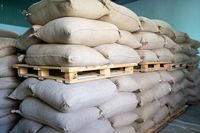 CAFÉ EN GRANO TOSTADO 100% ARÁBICA Y ROBUSTA PREMIUM DE VIETNAM - VENTA AL POR MAYOR EN BULK DE 25 KG AL MEJOR PRECIO