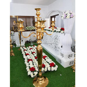 Candélabre haut en aluminium plaqué cuivre chaud et attrayant avec 7 bras de bougie décor de sol et de pièce maîtresse de mariage candélabres faits à la main - Product Image 2