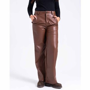 Pantalon en similicuir PU taille haute pour femme, coupe ample, couleur unie, longueur intégrale, style décontracté automne, avec poches et fermeture boutonnée - Product Image 3