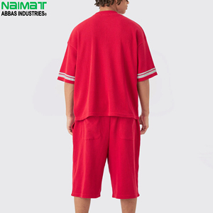 Conjunto Deportivo de Camiseta y Pantalones Cortos para Hombre de Naimat Abbas Industries, Tejido Personalizado, Cuello Redondo, Informal, Transpirable, 100% para Verano - Product Image 2