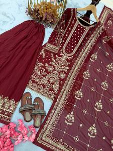 Salwar Kameez en soie bleu marine pour femmes avec broderie dorée, tenue de mariage traditionnelle, longueur au sol, coupe régulière, Inde, Pakistan - Product Image 4