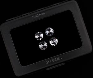 OM GEMS Diamante de laboratorio de 5.0 MM, corte redondo rosa, color D VVS, para fabricación de joyas, venta al por mayor de diamantes de laboratorio. - Product Image 4