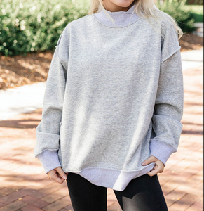 Sweat-shirt surdimensionné personnalisé pour femme avec col montant contrastant, poignets et ourlet en molleton épais - Product Image 5