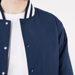 Vestes de baseball en laine pour hommes avec logo personnalisé de haute qualité brodé sur les manches en laine - Product Image 1