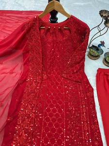 Shalwar Kameez de color verde oscuro para mujer, ropa de fiesta pakistaní con un hermoso diseño, vestidos de 3 piezas de longitud regular. - Product Image 4