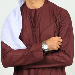 Fournisseur de thobes sur mesure, robe arabe traditionnelle, tissu confortable pour les marques de mode et les commandes en gros - Product Image 1