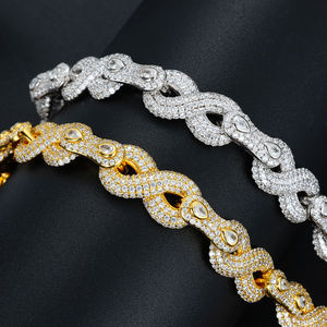สร้อยข้อมือเพชรทองคำขาวหรูหรา ประดับเพชรแบบ Pavé ทรงกลมเจียระไนแบบ Brilliant Cut ดีไซน์เรขาคณิต สำหรับผู้หญิง เหมาะสำหรับงานแต่งงาน ได้รับการรับรองจาก GIA - Product Image 2