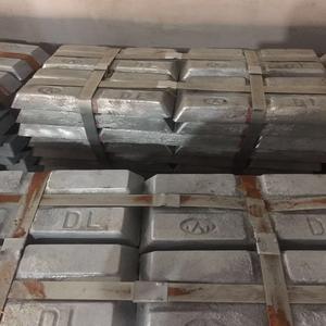 Lingotes de Zinc Cuadrados de Aleación de Zn 99.99-99.999% Puro, Venta al por Mayor de Fábrica, 25 kg, Excelente Composición Química, Aplicación de Fundición a Presión - Product Image 2