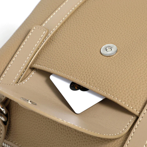 Bolso de Mano de Cuero Minimalista de Alta Calidad para Mujer, con Logotipo OEM, Elegante, de Piel Vacuna, al por Mayor, Bandolera para Chicas, con Correa Extraíble - Product Image 3