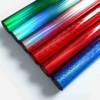 Rouleau de film holographique laser de qualité supérieure SHENGSHENG avec motifs multiples pour boîtes cadeaux de luxe et emballages cosmétiques