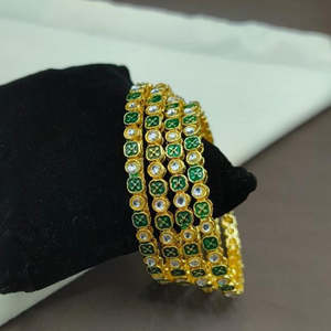 Juego de Brazaletes Meenakari Chapados en Oro Jewelemarket con Piedras Pota y Perlas 10575599GR_2.4, Modernos y Elegantes - Product Image 1