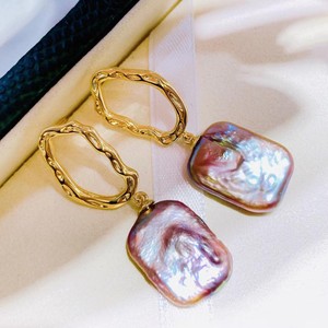 ต่างหูห้อยสไตล์ยุโรป-อเมริกัน รูปทรงสี่เหลี่ยมผืนผ้า ประดับมุกบาร็อคทรงสี่เหลี่ยม น้ำจืด สไตล์เทพธิดา - Product Image 2