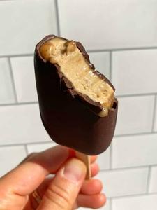Plátano Congelado con Cobertura de Chocolate de Marca Privada, Fabricante de Snacks de Fruta Congelada IQF, Vietnam - Product Image 1