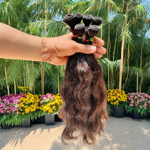 Haute qualité 16 "18" 20 "22" Cheveux bruts indiens ondulés 100% paquets de cheveux humains en vrac vierges humides et ondulés. Bonne rétroaction cheveux tressés - Product Image 1