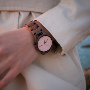 Reloj de Cuarzo ETA de Estilo Clásico de Lujo Personalizado para Hombre, de Alta Calidad, Resistente al Agua, con Correa de Madera, Esfera con Manecillas, de FWE - Product Image 2