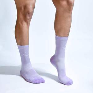 Chaussettes de sport de compression personnalisées pour hommes et femmes, chaussettes de course à pied, chaussettes de randonnée athlétiques, anti-ampoules, respirantes et absorbant l'humidité - Product Image 6