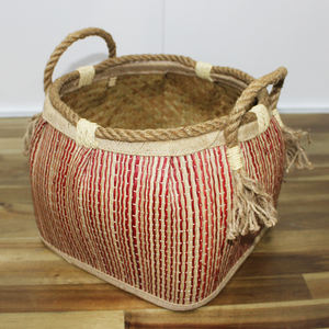 Paniers tissés durables de feuille de palmier, conception rayée rustique avec des poignées de corde pour le stockage saisonnier d'article - Product Image 4