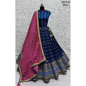 Collections de velours de vêtements de mariée indiens pour la mariée avec le travail de Zarkhan par Fabzone - Product Image 5
