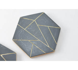 Posavasos geométricos hexagonales de madera, perfectos para una mesa elegante, áreas de comedor, cafeterías y rincones de café. Venta al por mayor desde India. - Product Image 4