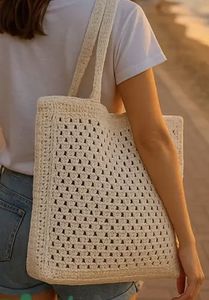 Bolso Tote Rojo Hecho a Mano, Estilo Bohemio, Tejido a Crochet, Decoración para el Hogar, 100% Artesanal - Product Image 2