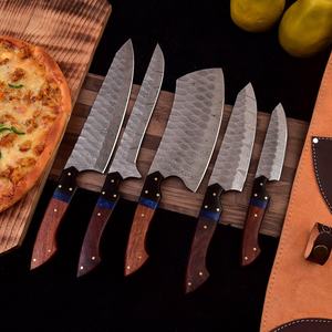Ensemble de couteaux de cuisine en acier Damas faits à la main avec manches en bois, ensemble de couteaux de chef professionnels pour la vente en gros, OEM et marque privée - Product Image 5