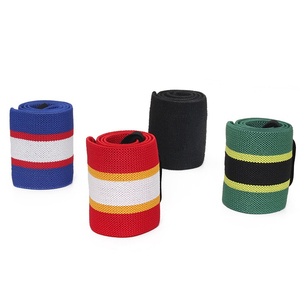 Attelles de poignet professionnelles robustes et respirantes, réglables, avec boucle pour le pouce, pour la musculation et la sécurité en salle de sport - Product Image 1