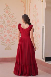 Robes Anarkali indiennes ethniques en tissu Faux Blooming avec broderies de perles multicolores et sequins, robes de mariage. - Product Image 4