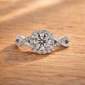 แหวนเพชรทรงกลม 1 กะรัต เพชรเลี้ยงในห้องปฏิบัติการ แหวนหมั้น ทองคำแท้ 10K 14K 18K ดีไซน์เครื่องประดับชั้นดี รับรองโดย IGI สี E VVS 1 กะรัต 0.30 กะรัต - Product Image 1