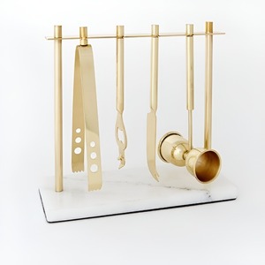 Ensemble d'outils de bar écologiques en métal plaqué or, fabriqués en acier inoxydable recyclable, parfaits pour la mixologie durable à domicile - Product Image 3