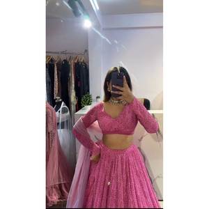 Magnifique Lehenga Choli à imprimé floral, coupe trapèze, taille naturelle, en tissu organza, idéal pour les fêtes - Product Image 4