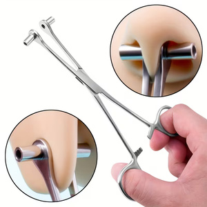 Pince de qualité supérieure pour aiguilles de tatouage et piercings, outil de serrage intermédiaire, outil de positionnement pour piercings, pince d'assistance pour le perçage, Bod - Product Image 1