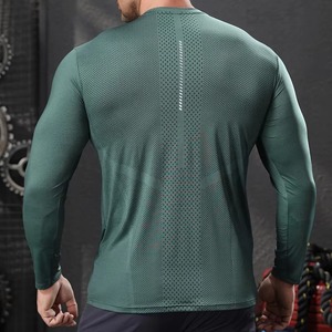 Fabricant de T-shirts d'entraînement à compression personnalisés, T-shirts de fitness pour la salle de sport, séchage rapide, évacuation de l'humidité, polyester, élasthanne, marque privée - Product Image 2