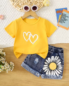 Girls 2Pcs Set Yellow Heart Print Short Sleeve T Shirt Denim Daisy Shorts Casual Summer Outfit - Product Image 1