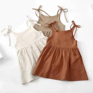 Robe décontractée pour filles, style princesse à pois, sans manches, coupe trapèze, longueur cheville, en tissu polyester avec décoration en fourrure, vente en gros usine - Product Image 6