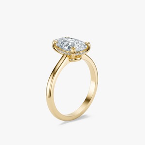 Bague de luxe de créateur en or jaune 14 carats avec diamant de laboratoire en forme de poire de 2,50 carats et accent sous la galerie, pour mariage et soirée, bijoux de mariée - Product Image 2