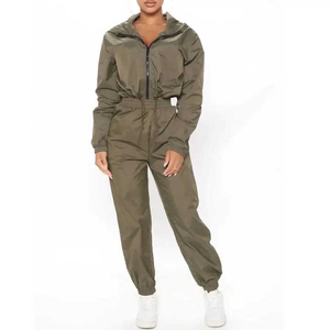 Wholesale OEM Custom Made <b>Women</b> Sports Wear Windbreaker Sets Wholesale High Quality Custom Logo Windbreaker <b>Women</b> Tracksuit - Product Image 2