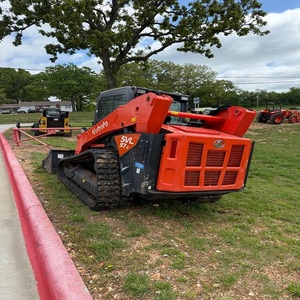 รถตักตีนตะขาบขนาดเล็ก Kubota SVL97-2 ที่ทรงพลัง ออกแบบมาเพื่อการขุด ตัก จัดสวน ทำฟาร์ม และขนย้ายวัสดุ - Product Image 6