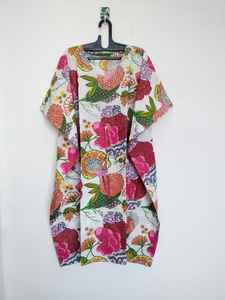 Vestido Kaftan de Algodón Hecho a Mano en India, Estampado Floral, Estilo Boho Ligero - Product Image 6